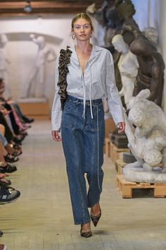 2023 Vogue, Fashion Week Backstage, Spring Summer Fashion Trends, Vogue France, Copenhagen Fashion, Copenhagen Style, Copenhagen Fashion Week, Trending Fashion Outfits, Outfit Trends