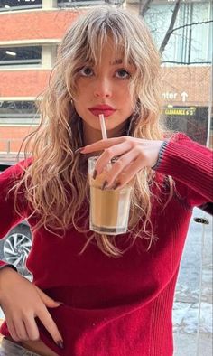 Shaggy Feminine Hair, Shaggy Curtain Bangs Wavy Hair, Gentle Shag Haircut, Cute Bangs For Wavy Hair, Wispy 70s Bangs, Wispy Bangs Curly Hair Long, Soft Wispy Bangs Wavy Hair, Whispy Front Bangs Wavy Hair, 70s Fringe Short Hair