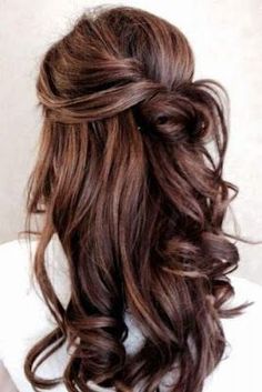 12 Hair color for the winter - Ideas and trends for 2017 - Short hairstyles - #color #hairstyles #ideas #short #trends #winter Bridesmaid Hair Side, Long Loose Curls, Bridesmaid Hair Long, Long Hairstyle, Southern Lady, Bridesmaid Hair Half Up, Hairstyles Updo, Bridesmaid Hair Short, Super Hair