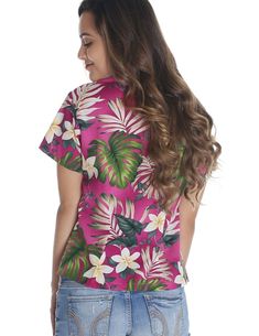 Palolo Valley Fitted Hawaiian Blouse 100% Cotton Fabric Genuine Coconut Shell Buttons Short Sleeves Fitted Style Blouse Front and Back Darts Color: Pink, Black Sizes: XS - 2XL Made in Hawaii - USA Length is measured from top of collar down to hem Size XS S M L XL 2XL BUST (in)(cm) 3691 3897 40102 44112 46117 48122 LENGTH (in)(cm) 2461 2564 2666 2769 2871 2974 Easy Wear Dresses, Sarong Dress, Plumeria Flowers, Business Casual Shirts, Hawaii Usa, Monstera Leaves, Tropical Shirts, Hawaiian Outfit, Rayon Shirt