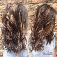 brown+hair+with+caramel+highlights Brown Hair With Caramel Highlights, Rambut Brunette, Balayage Hair Dark, Dark Hair With Highlights, Caramel Hair, Fresh Hair, Hair Color Ideas For Brunettes