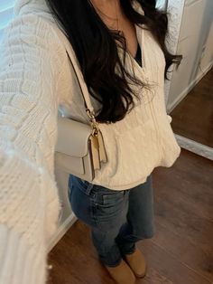 V Knit Sweater Outfit, Vanilla Outfit Ideas, Uggs Outfit Coquette, Brandy Cardigan Outfit, Winter Outfit Coquette, Scarf Outfits Winter, Winter Outfits Aesthetic Black, White Cute Outfits, Asian Outfits Aesthetic