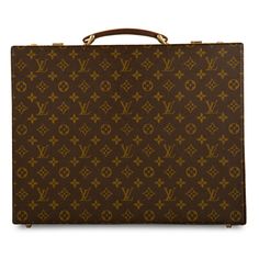 This Louis Vuitton Monogram Canvas trunk is an absolute must-have for anyone with a love for luxury. Ideal for work purposes, especially if you want to be the most stylish person at the office, this LV trunk also works as a small travel bag or a gorgeous interior decoration. Rich in history, investing in an LV trunk is always a good idea given that the brand originated in luxury luggage manufacturing. Crafted from its signature Monogram canvas this trunk is sleek, sophisticated, effortlessly cool and a true timepiece. SPL Exterior Monogram canvas Gold tone hardware Top handle Two buckle closures on either side Push-lock closure Protective feet on base Very Good Vintage condition – slight scuff marks to corners and tarnishing to areas of the hardware Interior Brown leather lining Open compa Lv Trunk, Luxury Luggage, Small Travel Bag, Gorgeous Interiors, Dior Shoes, Brown Canvas, Louis Vuitton Bag Neverfull, Interior Decoration, Chanel Handbags