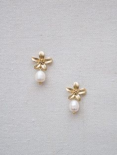 خواتم خطوبة, Gold Earrings Designs, Gold Jewelry Fashion, Dainty Jewelry