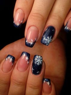 Snowflake Toenail Designs, Snowy Christmas Nails, December Wedding Nails, Christmas Nails Dark Blue, Snowflake Toenails, Christmas Nails Navy, Nokti Za Zimu, Navy Christmas Nails, Royal Blue Christmas Nails