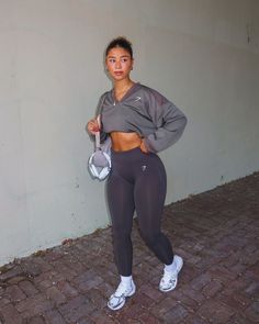 Gymshark Outfit, Working Out Outfits, Cute Workout Outfits, Summer Outfits For Teens, Fitness Wear Outfits, Cute Gym Outfits, Gym Clothes Women