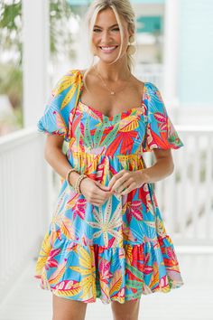 You are going to look amazing in this tropical abstract dress! That print is just so colorful and bright. This babydoll dress is going to look good for any beachy vacation this summer!
Sweetheart neckline
Short bubble sleeves
Tropical abstract print
Babydoll cut
No stretch
Baileigh is wearing the small. Tropical Abstract, Abstract Dress, Mint Julep Boutique, Model Fits, Blue Abstract, Personal Marketing, Babydoll Dress, Abstract Print, Sweetheart Neckline