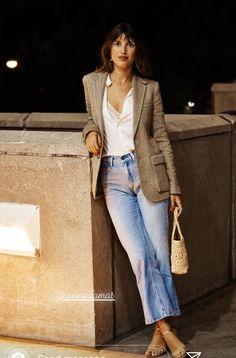 Style Chic Parisien, Jeanne Damas Style, Style Parisian Chic, French Chic Fashion, Parisian Outfits, Pijamas Women, Style Parisienne, Looks Jeans, French Girl Chic