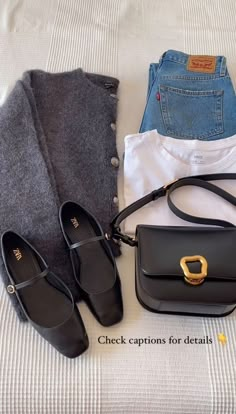 Feminine Winter Outfits Classy, Shoe Hacks, Casual Chique, Classy Fashion, Fashion Mistakes, 가을 패션, Work Outfits Women, Style Mistakes, Casual Style Outfits