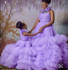 Very nice mommy and me dress Ps: first pic from Pinterest Gaun Tulle, Mommy Daughter Photoshoot, Kain Tile, Tulle Outfit, Bday Shoot, Mom Daughter Outfits, Mommy Daughter Outfits, Mother Daughter Dresses Matching, Mother Daughter Outfits