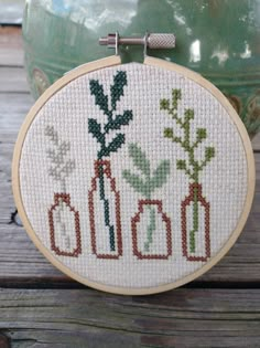 a cross stitch pattern with the word dad written in it