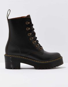 Dr. Martens Leona Platform Boot Dock Martens, Doc Martens Leona, Doc Martens Aesthetic, Doc Martens Platform, Dr Martens Leona, Cute Shoes Boots, Grunge Shoes, American Eagle Outfits, Hype Shoes