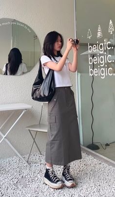 Long Skirt Asian Style, Semi Feminine Outfits, Petite Romantic Style, Summer Asian Fashion, Skirt Acubi Outfit, Summer Outfits Japan Street Styles, Vietnamese Fashion Street, Tomboy Skirt Outfit, Jeans Under Dress Outfit