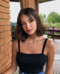 Shoulder Length Bob Haircuts For Women, Shoulder Length Hair No Bangs, Layered Short Hair With Curtain Bangs, Haircut Inspo, Short Brown Hair, Chin Length Hair, Lob Haircut, Short Layered