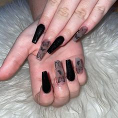 Nail Ideas In Black, Black Nails With Butterfly, Aesthetic Butterfly Nails, Black Nails With Butterflies, Nail Ideas With Butterflies, Cool Black Nail Ideas, Nail Art Aesthetic Black, Acrylic Nails Ideas Aesthetic, Butterfly Nails Black