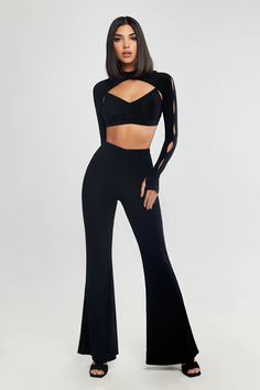 You’re obsessed with a flared silhouette, and we don’t blame you. The Tara Pants are sweet from every angle, with our signature Danza fabric and flattering cut. Show them off with your favorite cropped top or a sexy bodysuit and you’re ready to shine!

 #pants #trousers #womanoutfits #womanslook #dancesport #dancelife #dance #womensclothing #womensstyle Cheap Black Tops For Dance Class, Affordable Relaxed Fit Dance Tops, Cheap Women's Tops For Dance, Cheap Fitted Dancewear Tops, Dance Audition Outfit, Audition Outfit, Dance Wear Outfits, Dance Class Outfit, Jazz Dance Outfits