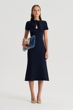 CREPE KNIT CRAVAT DRESS - NAVY - Scanlan Theodore Royal Wedding Guests Outfits, Corporate Dress, Cute Short Dresses, Scanlan Theodore, Future Clothes, Minimalist Silhouette, Chic Skirts, Smart Outfit, Royal Outfits