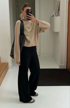 Chic New York Style, Dissh Outfits, 70 Degree Weather Outfit Work, Personal Assistant Outfit, Taupe Sweater Outfit, Casual Friday Work Outfits Fall, Basic Work Outfits, Cophengan Style, Everlane Outfit