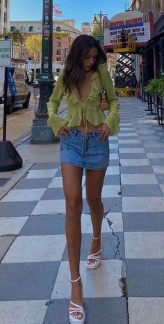 Rok Mini, Chique Outfits, Miniskirt Outfits, Looks Street Style, Winter Trends, Mode Inspo