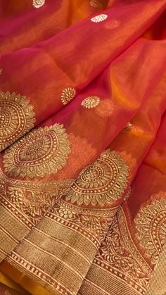 Banarasi Kora Silk Sarees, Saree Wearing Styles, New Saree Designs, Silk Sarees With Price, New Saree Blouse Designs, Traditional Silk Saree, Indian Bride Outfits