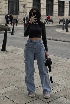 College Outfit Ideas Casual, Ideas De Outfits Juveniles, Outfit Elegantes, Wide Leg Jeans Outfit, Legs Outfit, Outfits Con Jeans, Jeans Outfit Women, Everyday Fashion Outfits