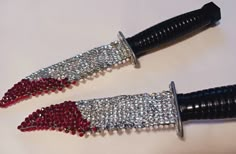 Crystal Bloody Prop Knife.... Enough Said. It is $29 because it takes a little bit 🤪 *Price is for one knife, not two* Bedazzled Knife, Prop Knife, Scream Halloween Costume, Diy Rhinestone Crafts, Ghost Face Mask, Horror Halloween Costumes, Scream Halloween