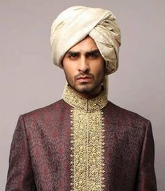 High Quality Mens Jamawar Turban Illinois Chicago Mens Collection Festive Brown Sherwani For Wedding, Traditional Fitted Turban For Wedding, Traditional Gold Turban, Traditional Drape Turban For Festivals, Traditional Festival Turban With Traditional Drape, Traditional Turban For Festivals With Drape, Turban Men, Turban Wedding, Wedding Turban