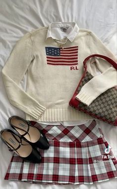 Ralph Lauren Aesthetic Outfit, Ralph Lauren American Flag Sweater, Americana Outfits, Lauren Aesthetic, Ralph Lauren Aesthetic, Classic Ralph Lauren, Flag Sweater, American Flag Sweater