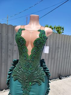 Emerald green gown. Rhinestone bodice mermaid gown. This dress is made to order.  Upon completion of purchase a link will be sent to submit your current measurements. Rhinestone Gown, Emerald Green Gown, Hollywood Fl, Green Gown, Gown Prom, Mermaid Gown, Night Wear, Glam Dresses, Nightwear