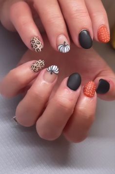 Fun Gel Manicure Ideas, Fall Boho Nails, Fall Nails With Pumpkins, Fall Halloween Nails, Western Fall Nails, Fall Western Nails, Acrylic Dip Nails, Cowboy Nails, Boho Nails