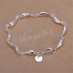 This traditional 925 Sterling Silver Teardrop chain bracelet is 7.5 inch / 19 cm long and 4mm wide. It is hypoallergenic and waterproof, so you can do your daily routine without having to take it off. This timeless essential is the perfect gift idea for anyone - your significant other, family, friends, or for yourself. Give someone special luxurious fine jewelry to rock from day to night with style. It is covered under our 60-day 100% money-back guarantee. *** Free velvet gift pouch included. Pr Horn Bracelet, Silver Plated Bracelet, 925 Silver Bracelet, Silver Jewels, Silver Jewelry Fashion, Copper Bracelet, Diamond Bracelets, Water Drop, Bracelet Jewelry