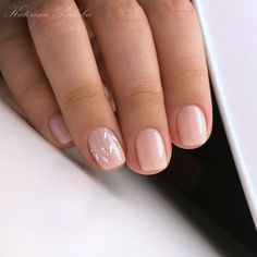 Spring 2023 Nail Trends Gel, Short Nail Designs Wedding Guest, Diy Bridal Nails, Wedding Gel Nails, Short Gel Nails, Nude Nail Designs, Subtle Nails, Simple Gel Nails