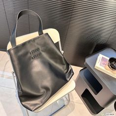 Fashionable, Loose And Casual, Black, Dirt-Resistant And Versatile, Can Be Matched As You Like, Just Put Things In It Size: 41 45 Miu Miu Bag, Underarm Bag, Casual Black, Miu Miu, Clutches, Bag Lady, Women Shopping, Black, Color