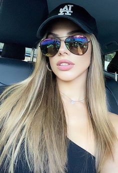 Aviator "RAINBOW STAR" Mirror Lenses UNICORN Women Men Sunglasses SHADZ GAFAS Star Mirror, Rainbow Star, Sherman Oaks, Men Sunglasses, Boxing Workout, Aviator Sunglasses, Dark Hair, Boxing, Women Men