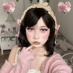 Doll Makeup Pretty, White Base Makeup, Morute Makeup, Dollcore Makeup, Kawaii Makeup Aesthetic, Dolly Makeup, Unconventional Makeup, Cute Clown Makeup, Alt Makeup