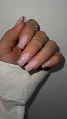 Pink Tip Nails, Simple Gel Nails, Basic Nails, New Nails, Classic Nails, Sparkle Nails, Silver Nails, Xmas Nails