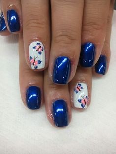 Navy Blue Nails With Butterflies, Royal Blue Pedicure Ideas, Navy Blue And White Nail Ideas, Blue Spring Nail Ideas, Spring Nails Butterflies, Butterfly Gel Nails, Royal Blue Nail Ideas, Mama Nails, Roses Nails