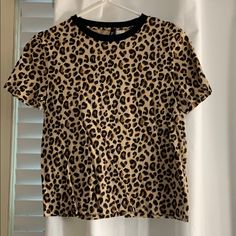 Never Worn - Perfect Condition Tan Brown, Women Shopping, Things To Buy, T Shirt, Tshirt Print, Color, Print T Shirt, Colorful Shirts, H&m