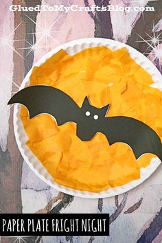 #gluedtomycrafts Paper Plate Fright Night - Halloween Kid Craft Painting Tattoos, Craft Halloween, Easter Arts And Crafts, Paper Plate Crafts For Kids, Halloween Labels, Halloween Preschool, Kid Craft