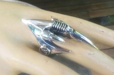 H R Geiger inspired Sterling silver Chunky long claw ...alien style claw long heavy finger ring .It is made from solid sterling silver (925) not hollowed out MADE TO ORDER 2 WKS. It weights 38.7 gms ..yip well over an onze of silver in this big puppy it is 6 cm(2 1/2 '') long ..down the finger..past the knuckle I can resize any size for no extra cost Silver Punk Claw Rings, Unique Claw-shaped Metal Rings, Unique Claw Shaped Metal Rings, Metal Jewelry Making, Dark Jewelry, Hippie Rings, Long Ring, Dragon Claw, Chunky Ring