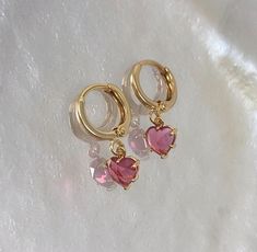 Heart Huggies, Organization Vanity, Piercing Inspo, Classy Jewelry, Layered Jewelry