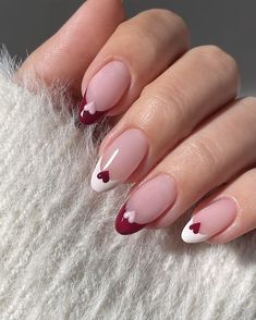 Nails Cheap Designs, Cute Nail Designs Ballerina, Basic Nails Oval, Nail Ideas For Almond Nails, Paris Nails Ideas, Cute Nail Ideas French Tips, Simple Christmas French Tip Nails, Nails With Small Design, French Tip Almond Nails With Design