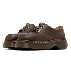 brown platform oxford boots boogzel clothing Platform Boots Aesthetic, Y2k Outfits Grunge, Aesthetic Clothes Y2k, Platform Oxfords, 90s Outfits, Brown Oxford Shoes, Clothes Y2k, Oxford Platform, Oxford Boots