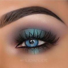 Teal Eyeshadow Looks, Eyeshadow Looks For Blue Eyes, Make Up Yeux, Teal Eyeshadow, Makeup For Hazel Eyes, Eye Makeup Pictures, Beautiful Eye Makeup, Makijaż Smokey Eye, Eye Makeup Designs