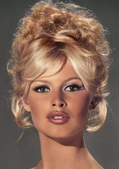 Bardot Makeup, Brigitte Bardot Hair, Bardot Hair, Hollywood Glamor, Bridgette Bardot, Bridget Bardot, Classic Hollywood Glamour, Bardot Style, Baddie Hairstyles