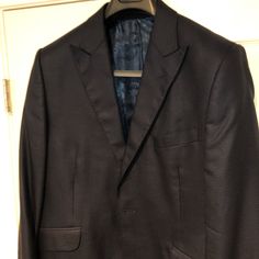 Beautiful Jacket Worn Once. Excellent Condition. Extremely Rare Style. Both Black And Blue Fabrics Compose This Jacket Beautifully. Each Cuff Uniquely Has One Button And There Is Only One Button Closure In The Middle. Dual Vented. Comparable To Armani Collezioni, Canali, Ermenegildo Zegna. Blue Fabrics, Evening Jacket, Evening Jackets, Armani Collezioni, Ermenegildo Zegna, London Blue, Sport Coat, Blue Fabric, In The Middle