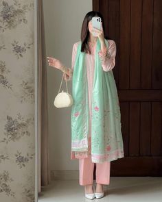 Suit Plazo, Afghan Food, Simple Kurta, Casual Indian Fashion, Pakistani Dresses Casual