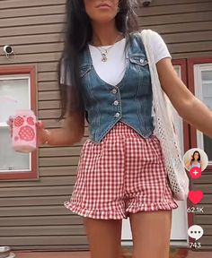 Cherry Vibes, Colorful Outfits, Holy Chic, Birthday Wishlist, Street Style Inspiration, Red Outfit, Colourful Outfits, Fit Inspo