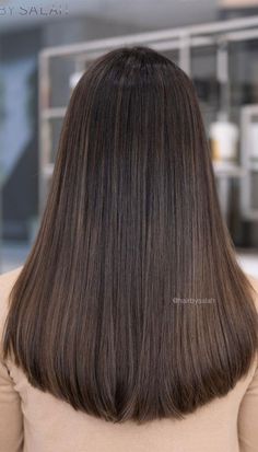 Best Spring and Summer Hair Color Ideas I Take You | Wedding Readings | Wedding Ideas | Wedding Dresses | Wedding Theme Long Length Haircut No Layers, Mid Lenght Haircut Girl, Hair Colors Brunette, Mid Back Length Hair, Hair Color Ideas 2022, Mid Long Hair, Brunette Hair Balayage, Hair Cut Pic, Autumn Hair Colors