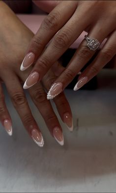 By @cynthias_nails Trendy Almond Nails, Paznokcie Hello Kitty, Almond Gel Nails, Bridal Nails Designs, Engagement Nails, Kutek Disney, Girly Acrylic, Nail Looks, Cute Simple Nails